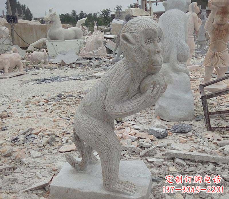 徐州抱桃子的猴子大理石雕塑
