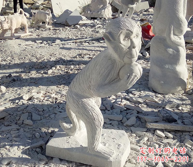 徐州抱桃子的猴子石雕系列传承古老文化,让爱活跃起来