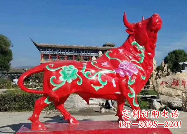 徐州玻璃钢彩绘八方红牛雕塑