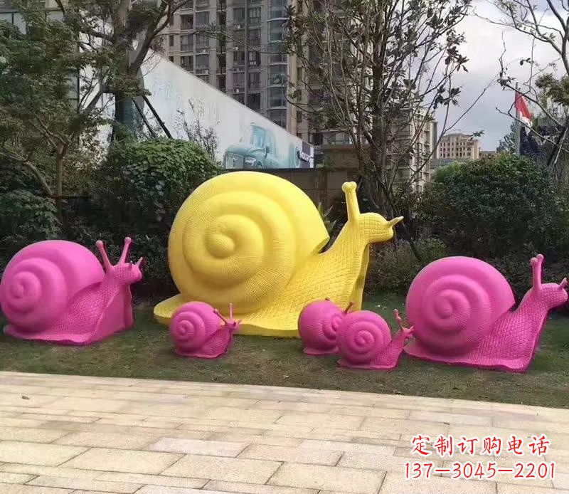 徐州玻璃钢彩绘蜗牛雕塑