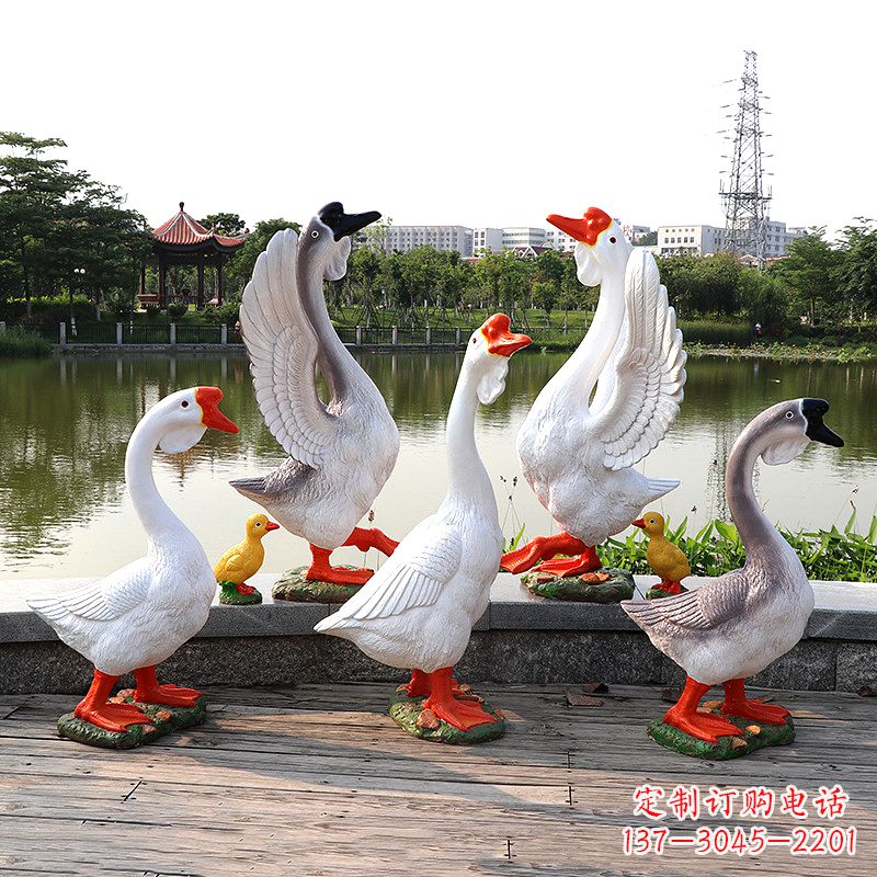 徐州玻璃钢仿真大白鹅雕塑-公园园林水景动物摆件