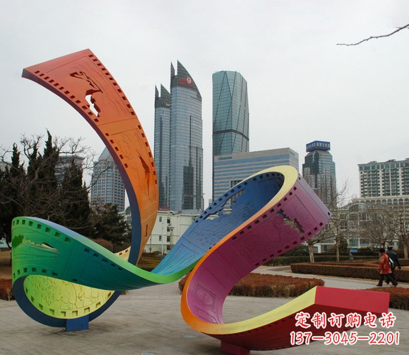 徐州不锈钢彩色胶卷雕塑