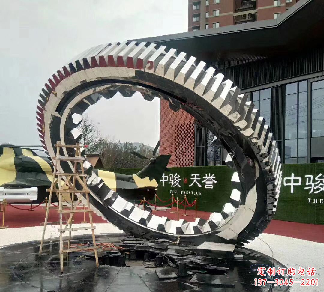 徐州不锈钢抽象齿轮雕塑1