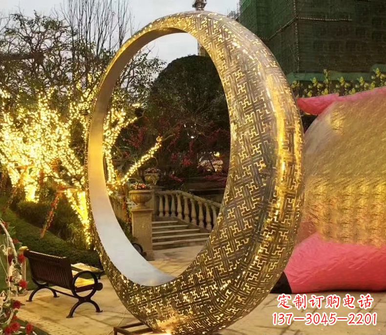 徐州不锈钢抽象发光月亮雕塑