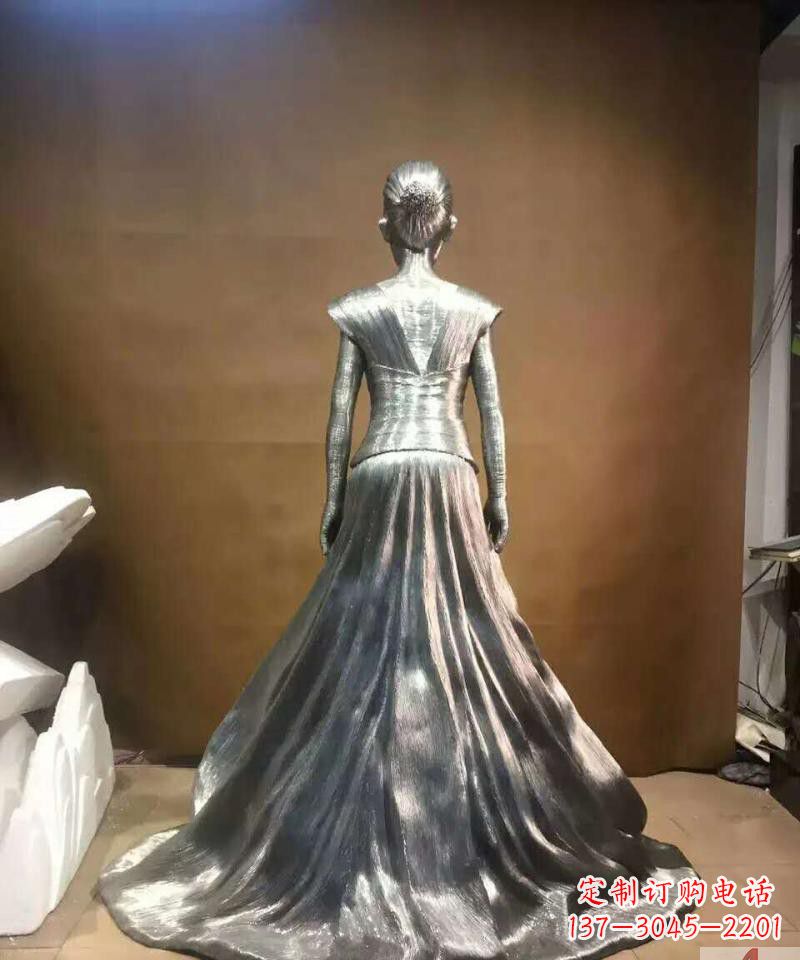徐州不锈钢抽象女人身影雕塑