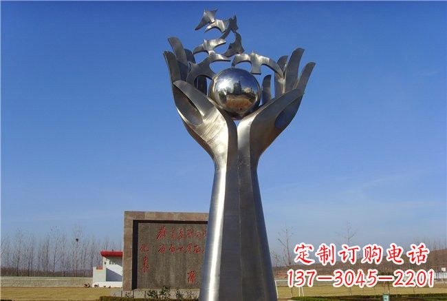 徐州不锈钢抽象手托和平鸽雕塑