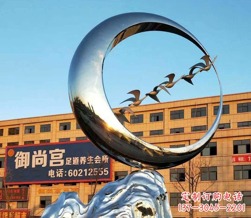 徐州不锈钢大雁雕塑象征着生机勃勃的美丽
