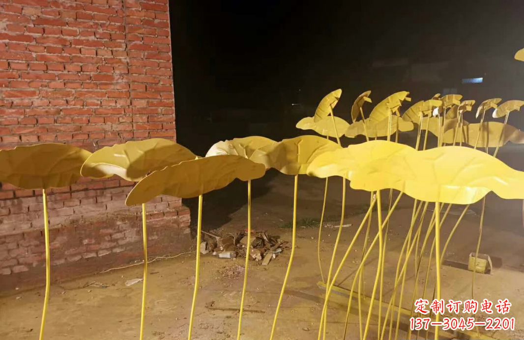 徐州不锈钢锻造荷花雕塑1