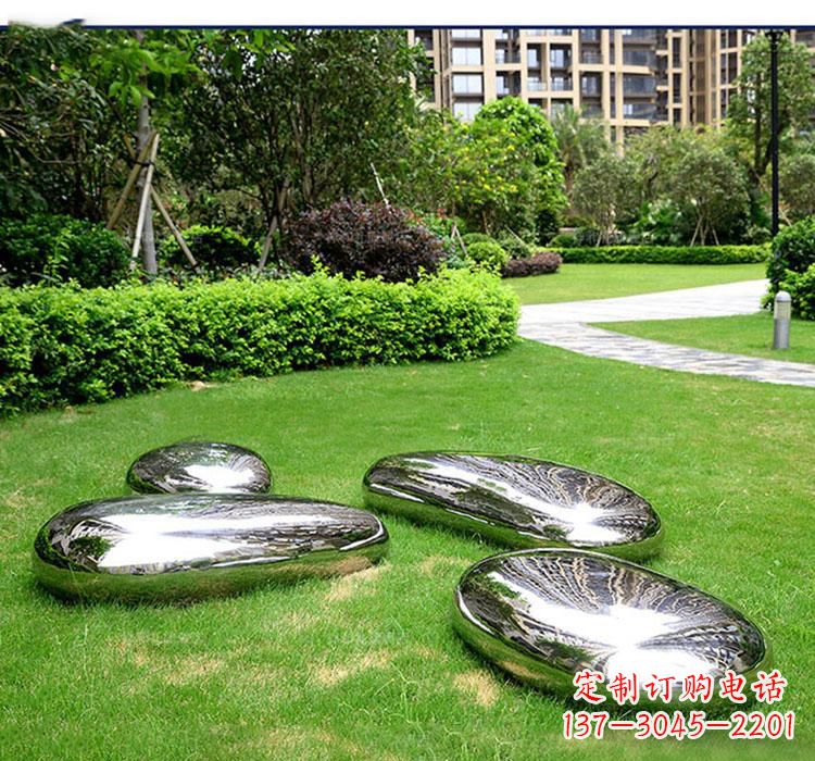 徐州不锈钢鹅卵石镜面雕塑