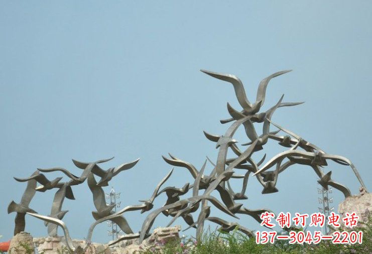 徐州不锈钢大雁雕塑一只翱翔天际的艺术品