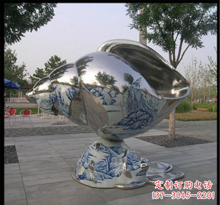 徐州不锈钢海螺景观雕塑2
