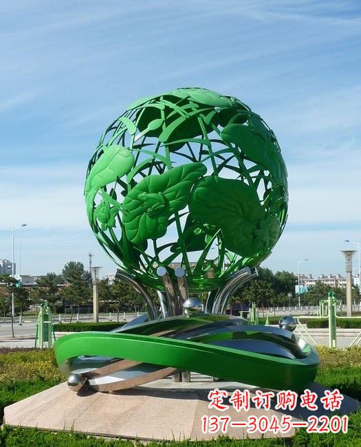 徐州不锈钢荷叶青蛙镂空球雕塑