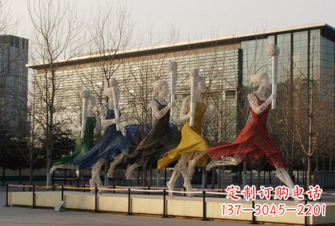 徐州不锈钢火炬手雕塑