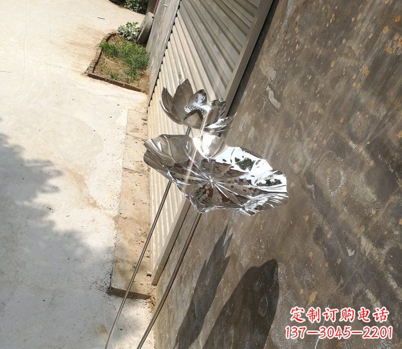 徐州不锈钢镜面荷花荷叶公园雕塑