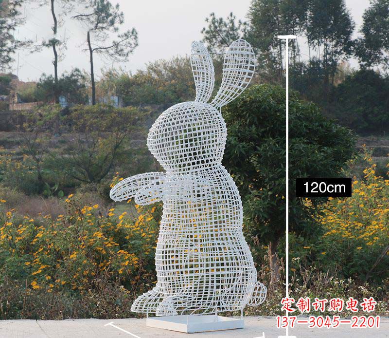 徐州不锈钢镂空兔子雕塑1