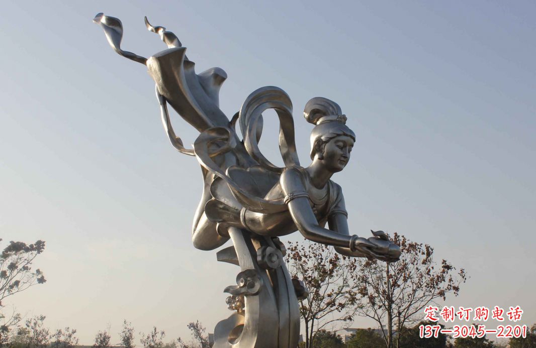 徐州蟠桃祈福精美不锈钢雕塑