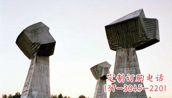 徐州不锈钢拳头一种独特的雕塑材料