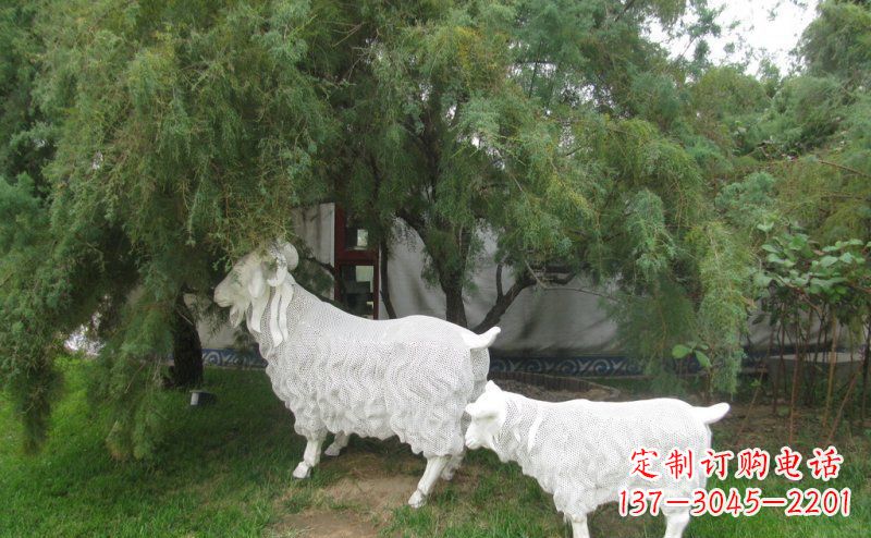 徐州不锈钢山羊雕塑静谧中的动态美