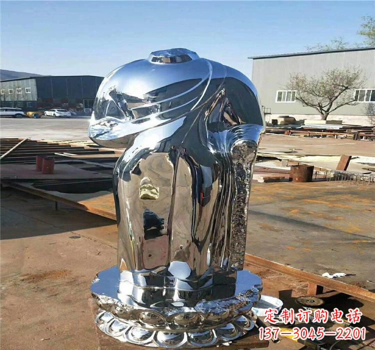 徐州太湖石雕塑精美的艺术之作