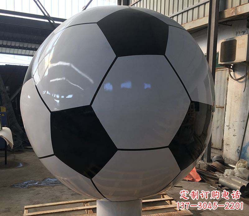 徐州不锈钢足球雕塑精美的艺术品