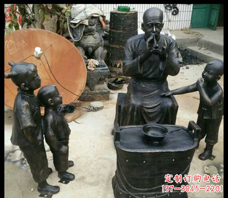 徐州糖果街上的铜雕精灵
