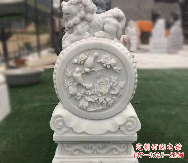 徐州草白玉麒麟浮雕门墩