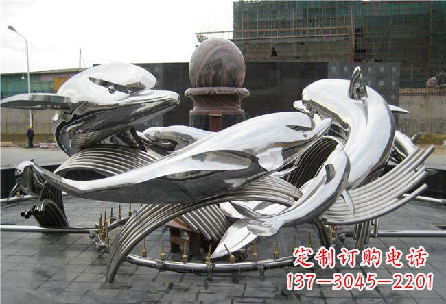 徐州城市中的海豚雕塑