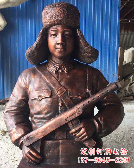 徐州雷锋雕塑象征着无私奉献的力量