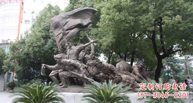 徐州冲锋人物革命战士铜雕 (2)