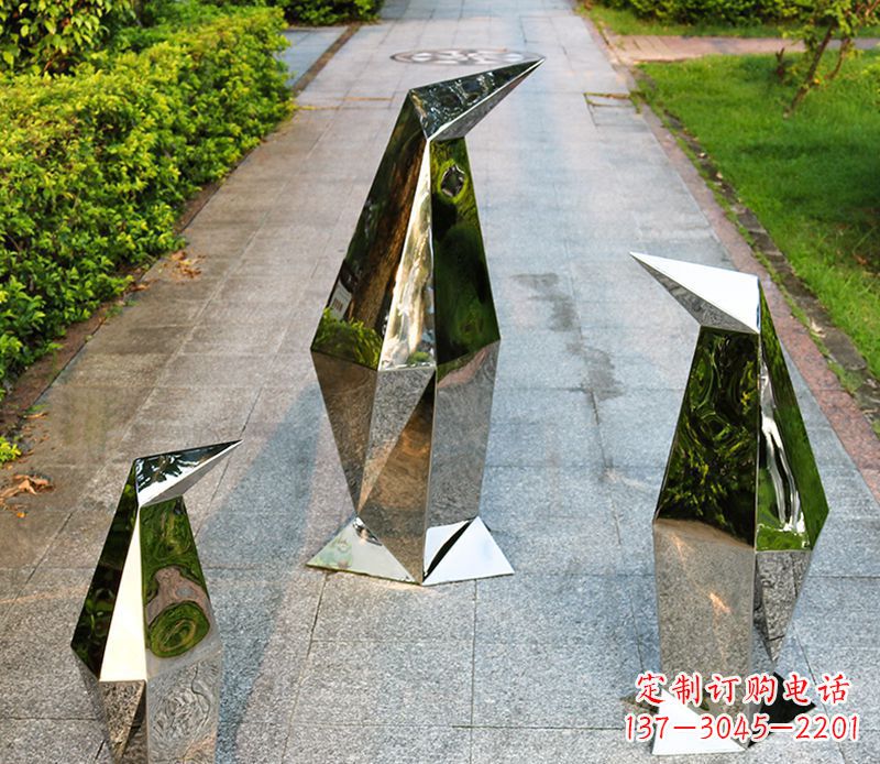 徐州精致的抽象不锈钢企鹅雕塑