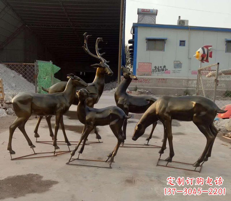 徐州抽象鹿群铜雕