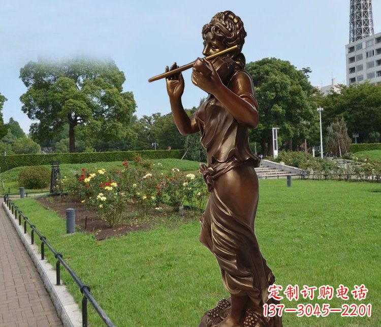徐州美女雕塑把美景变成静物