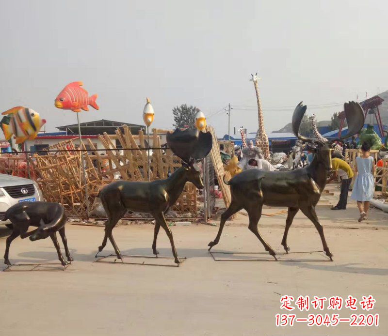 徐州大角鹿群的铜雕美丽的艺术精品