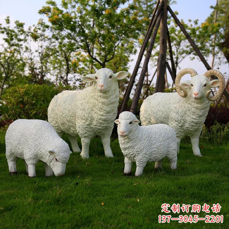 徐州仿真羊玻璃钢雕塑-草原草坪绿化带仿真动物摆件
