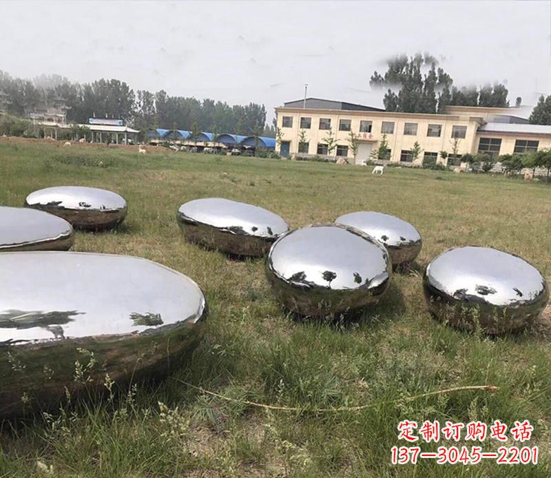 徐州精美不锈钢水滴景观雕塑