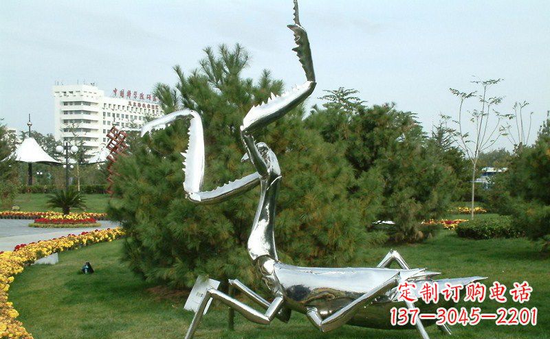 徐州不锈钢雕刻螳螂摆件