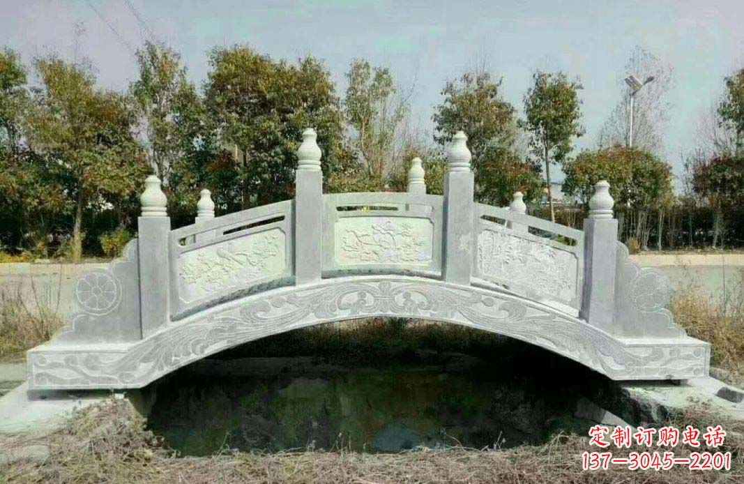 徐州公园大理石桥雕塑