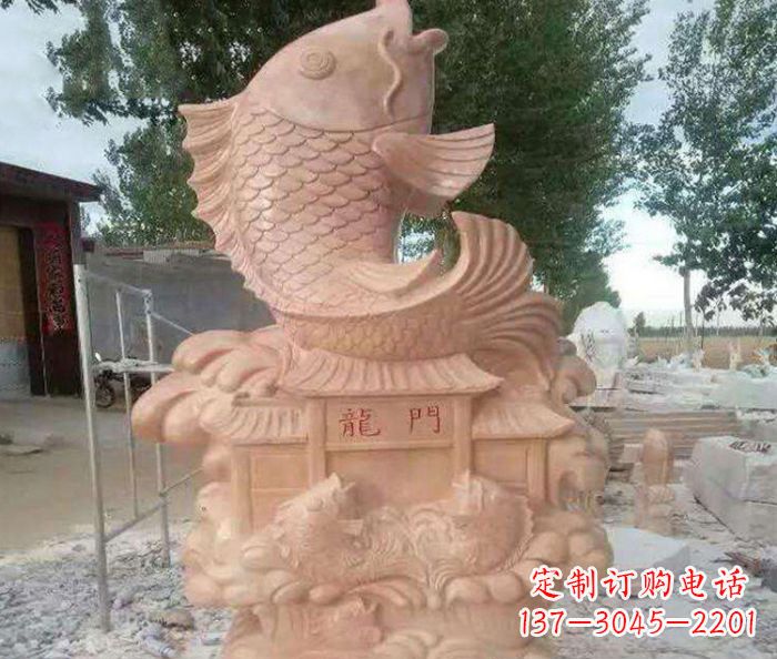 徐州红石雕塑-晚霞鱼喷泉