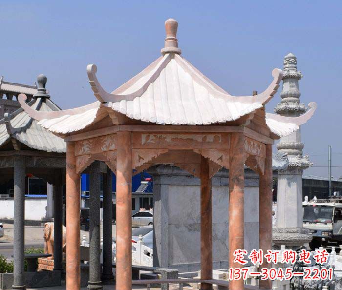 徐州公园晚霞红石雕凉亭