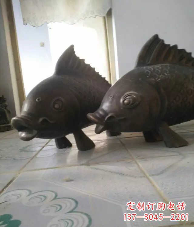 徐州公园小鱼景观动物铜雕