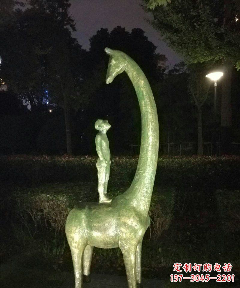 徐州壮观绝伦的长颈鹿雕塑