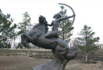 徐州公园骑马女人射箭铜雕