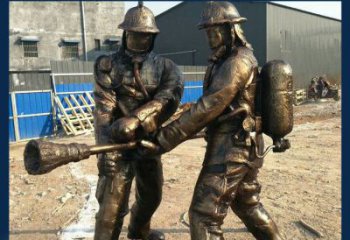 徐州以消防员为原型的铜雕塑