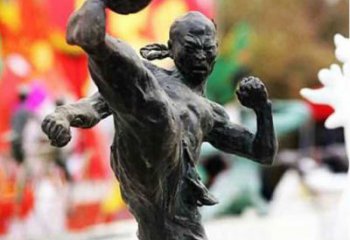 徐州足球雕塑：展现无限自由