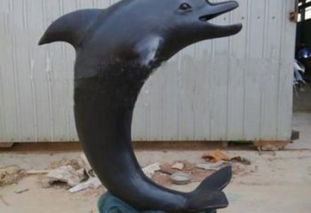 徐州一群海豚成就美丽的海洋动物喷泉铜雕塑