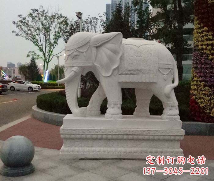 徐州高贵优雅的汉白玉大象雕塑