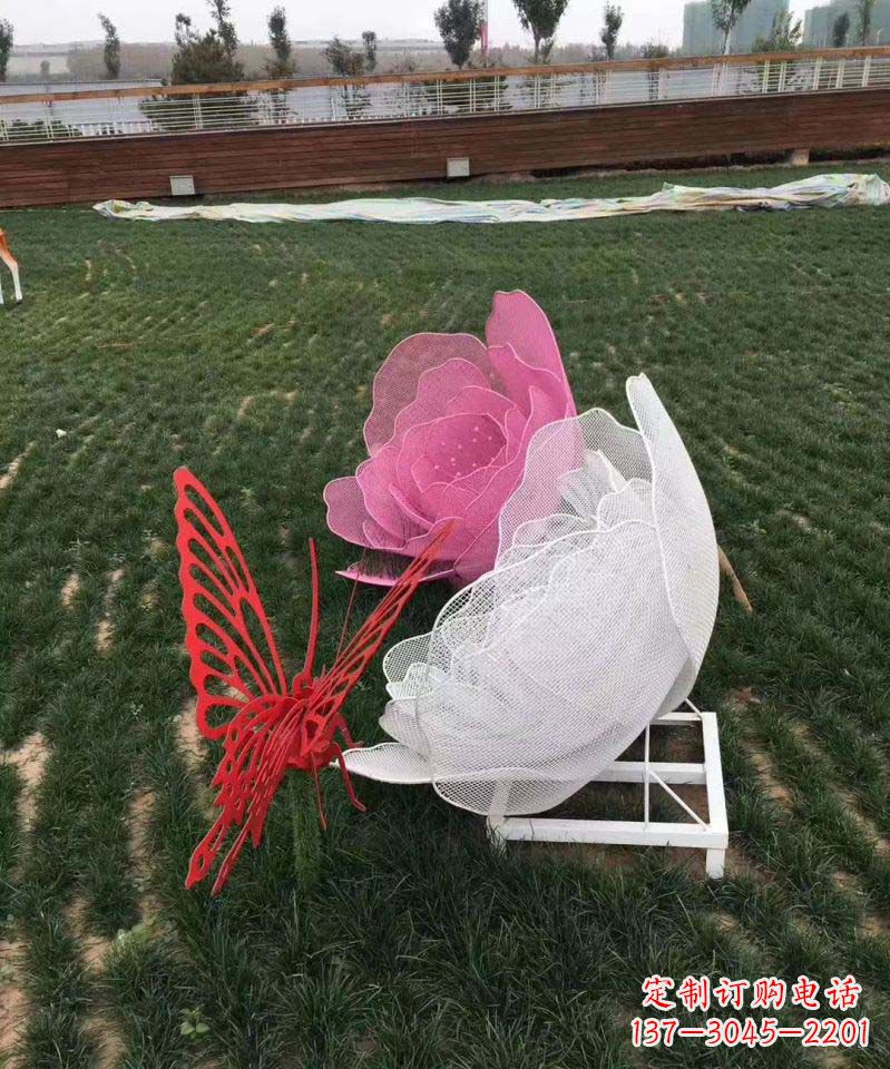 徐州户外不锈钢铁艺蝴蝶花朵雕塑