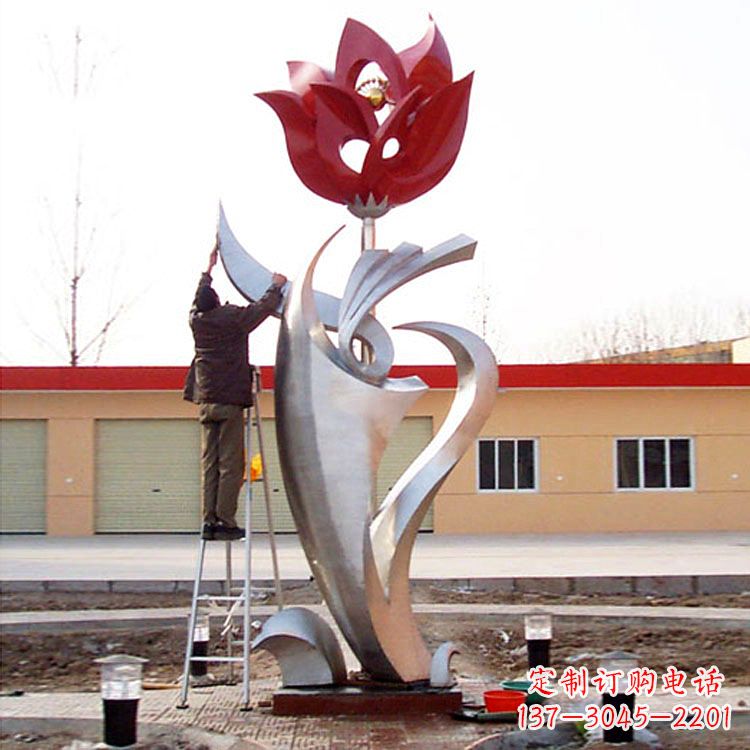 徐州户外大型不锈钢雕塑玫瑰花