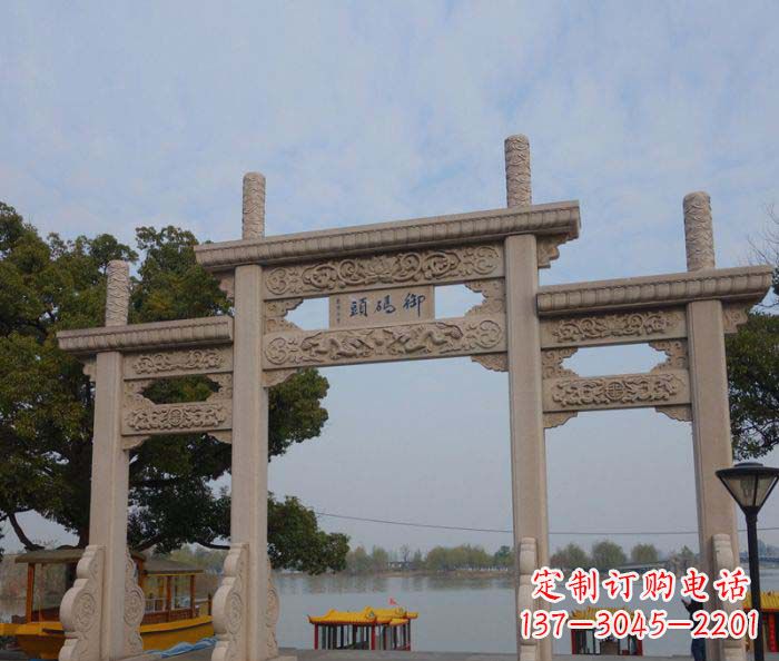 徐州景区三门古典牌坊石雕