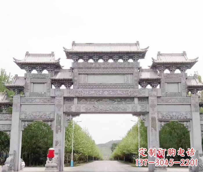 徐州景区三门石雕牌坊 (5)